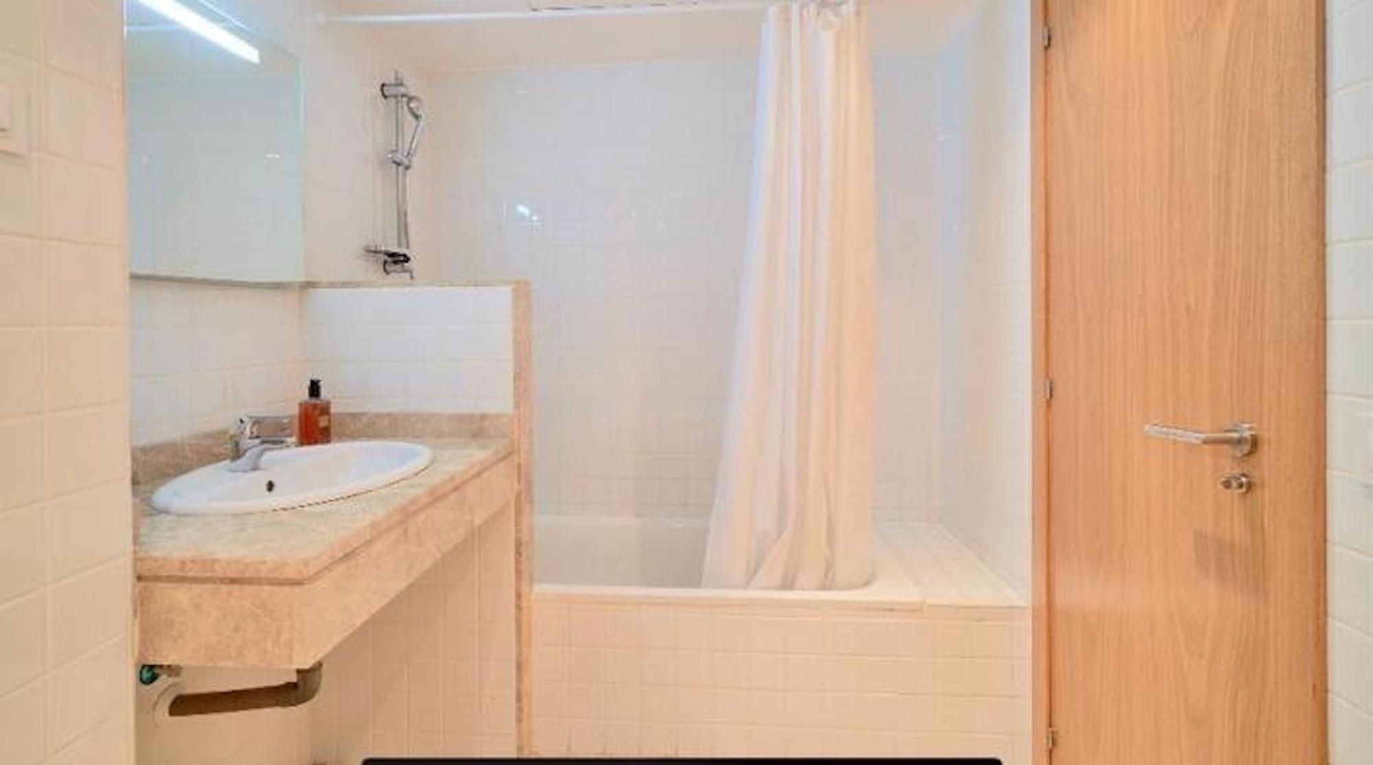 Holidays2Malaga Heroe De Sostoa Con Piscina Junto Estacion Ave Y Playa Zewnętrze zdjęcie